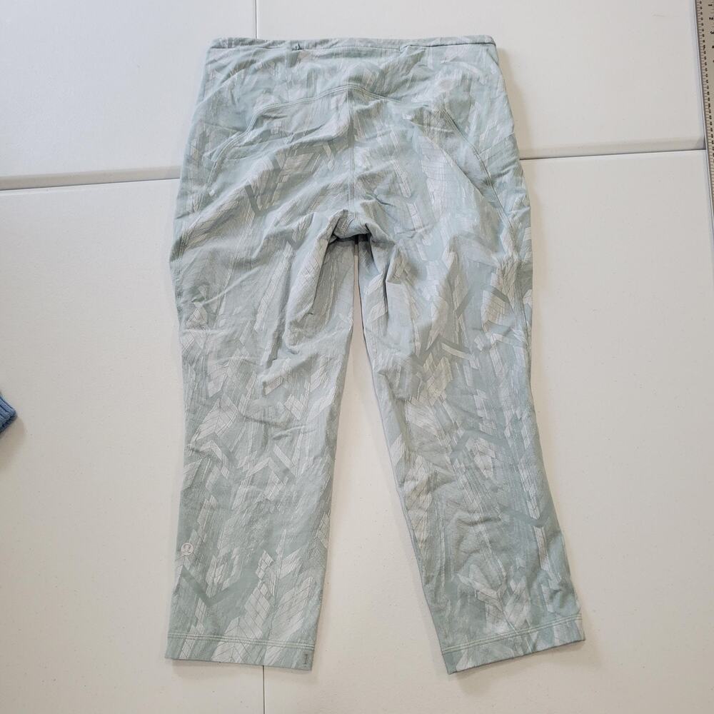 Lululemon Swift Speed HR Crop legging Womens 12 Green Gray Geometric Print - Picture 2 of 9